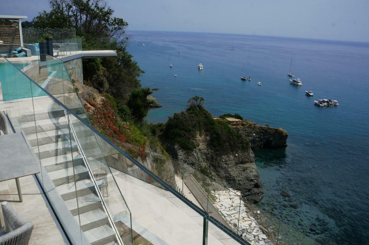 B&B Capo Torre Resort & Spa Albisola Superiore Extérieur photo